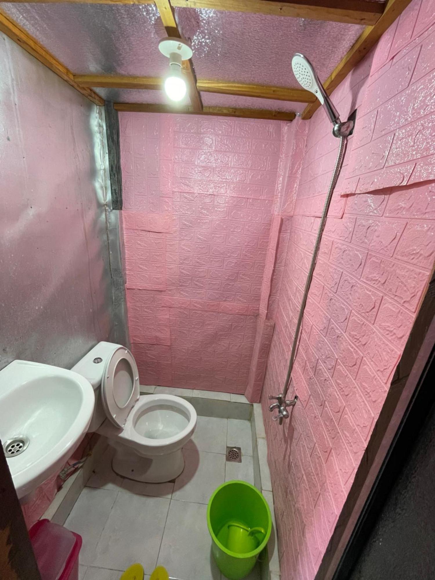 Fely'S Homestay Batuan Εξωτερικό φωτογραφία