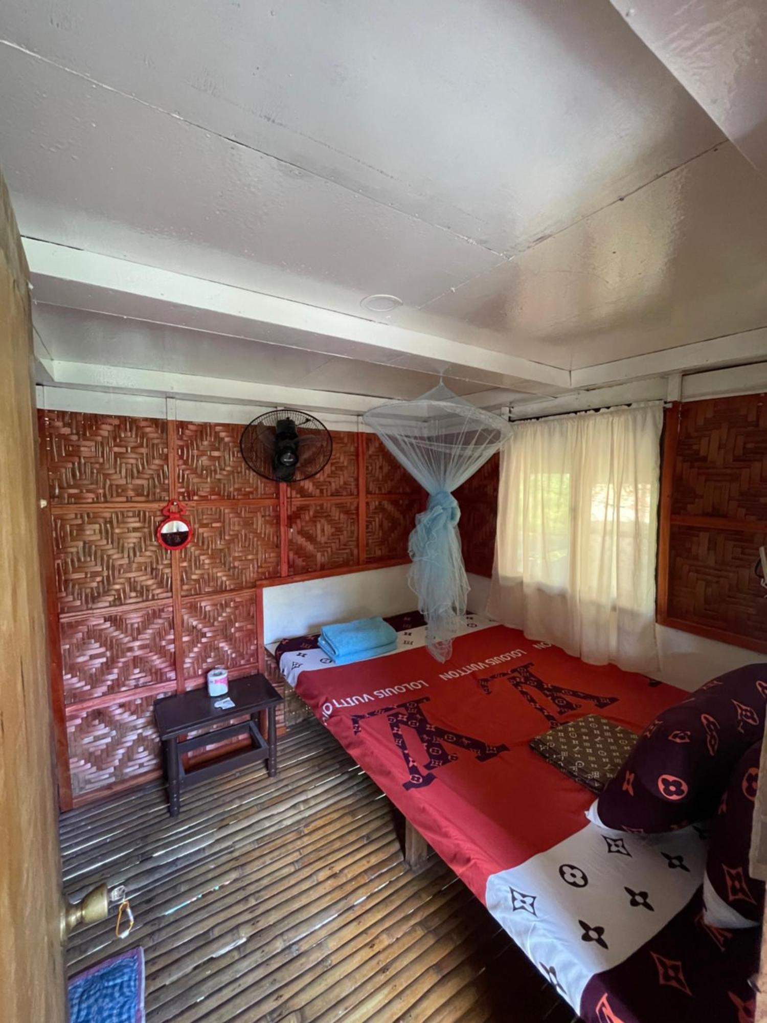 Fely'S Homestay Batuan Εξωτερικό φωτογραφία