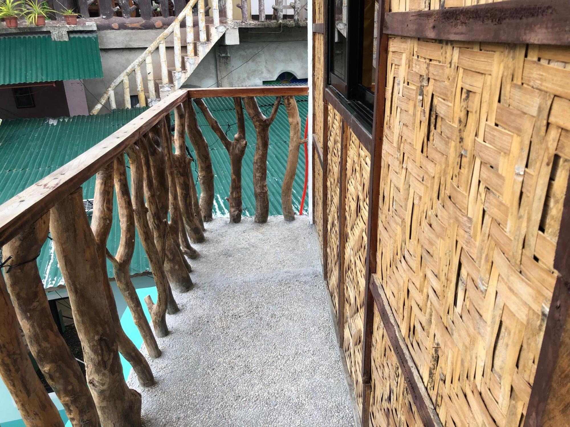 Fely'S Homestay Batuan Εξωτερικό φωτογραφία